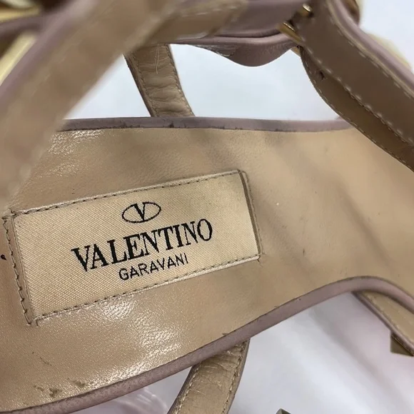 Valentino Garavani Hot Neon Pink patent leather Rockstud T strap pumps 39.5 - Picture 7 of 9